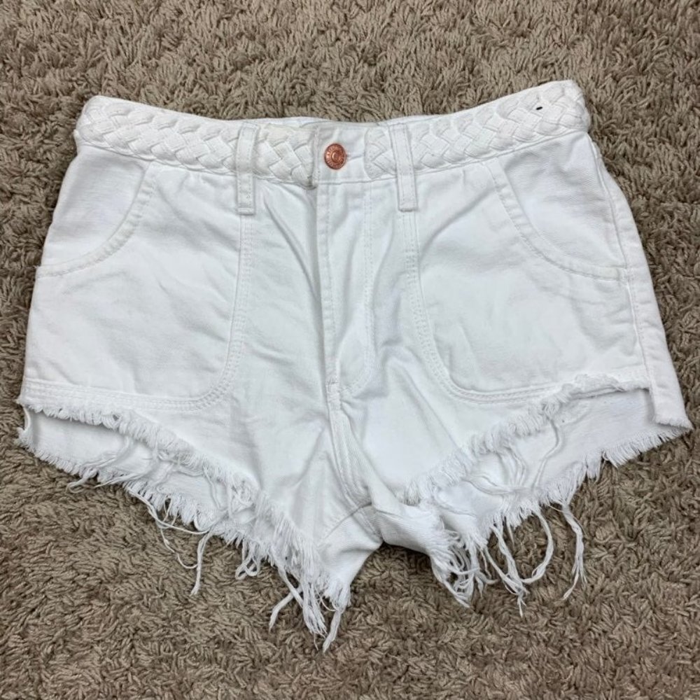 Abercrombie and Fitch shorts high rise festival